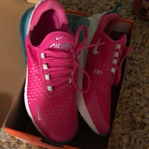 Nike Air Max 270 Sneakers